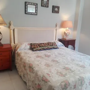 Agradable Y Familiar Homestay